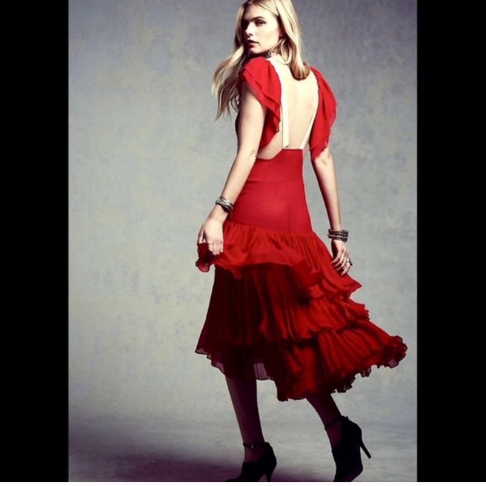 Make an OFFER 🌹Free People red dress 💃🏻